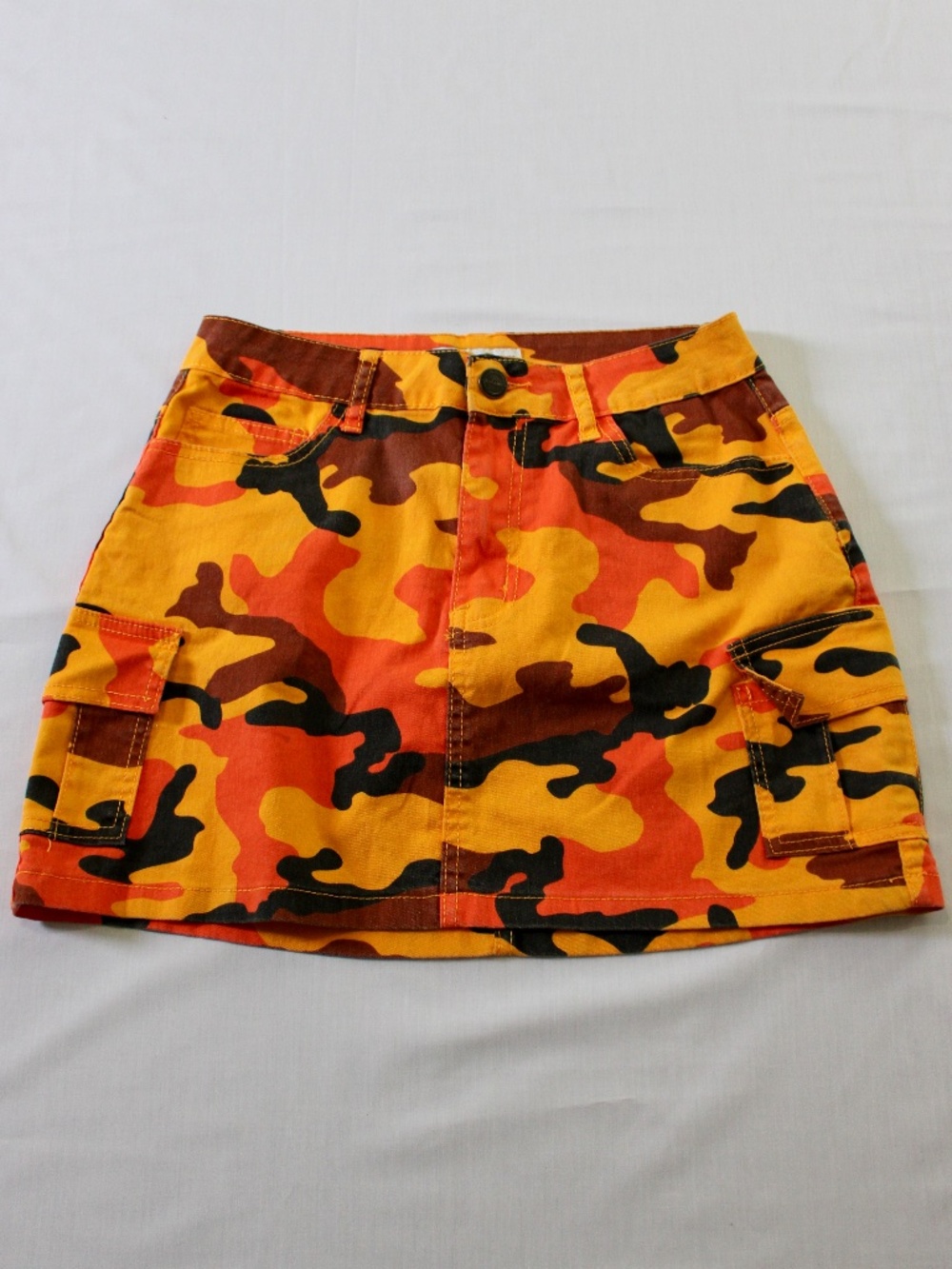 Kréamy Orange Camo Cargo Mini Skirt XL